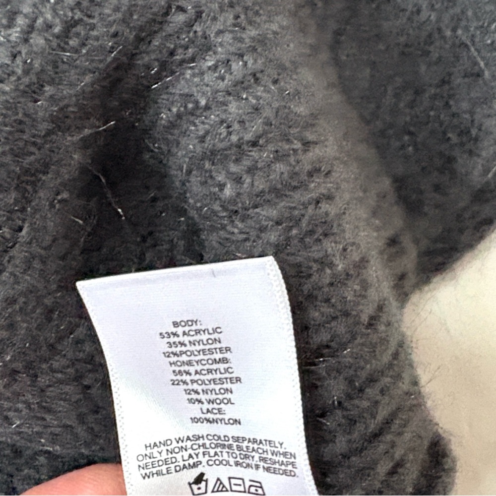 NWT Express Cable Knit Crew Neck Lace Sweater - Picture 14 of 14